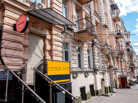 комерційна за адресою Євгена Чикаленка вул. (Пушкінська), 11
