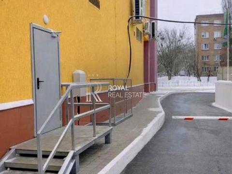 коммерческая по адресу Борщаговская ул., 152