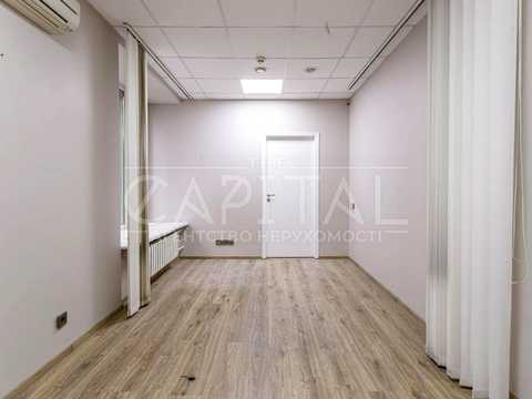 комерційна за адресою Болсуновська вул. (Сергія Струтинського), 8