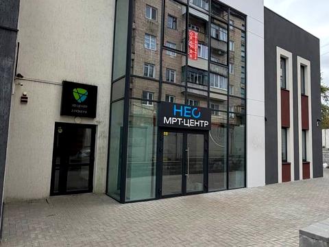 комерційна за адресою Миколи Карнаухова вул. (Мірющенка), 21а