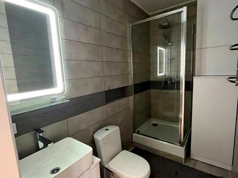 квартира за адресою Залізнична вул., 3