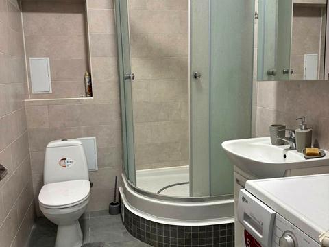квартира за адресою Машинобудівників вул., 16