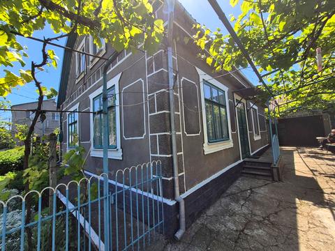 дом по адресу Валерія Лобановського ул. (Нахімова), 1б