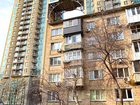 квартира за адресою Правобережна вул., 3