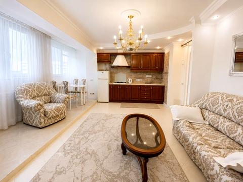 квартира по адресу Русановский бульв., 1