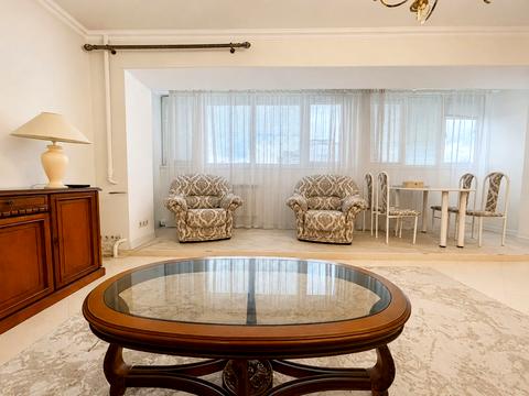 квартира по адресу Русановский бульв., 1