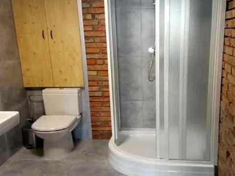 комерційна за адресою Зарічна вул., 1-Б