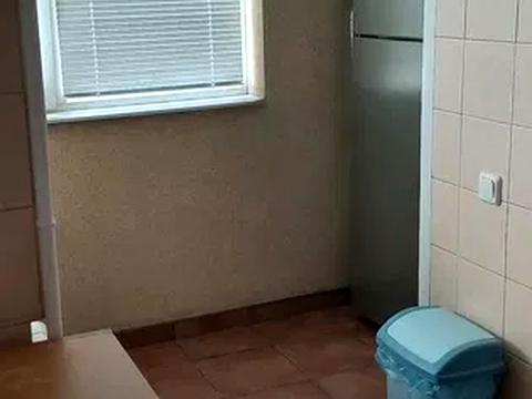 1866784243986206