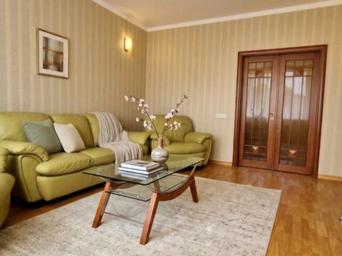 квартира по адресу Миколы Бажана просп., 12