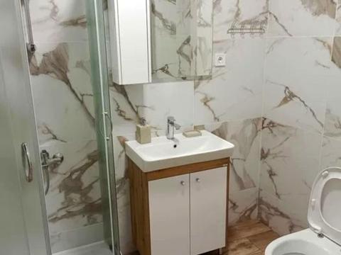 квартира по адресу Угорская ул., 12