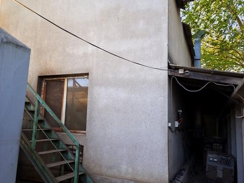комерційна за адресою Центральна вул., 41-Б