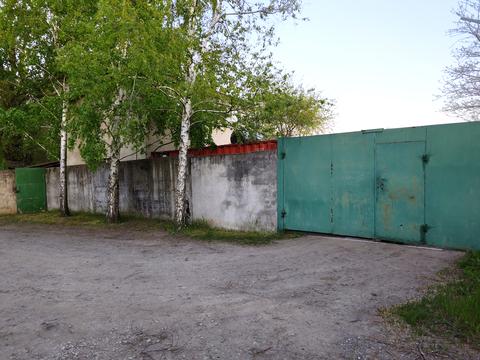 комерційна за адресою Центральна вул., 41-Б