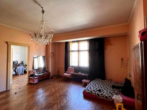 квартира по адресу Корятовича пл., 2