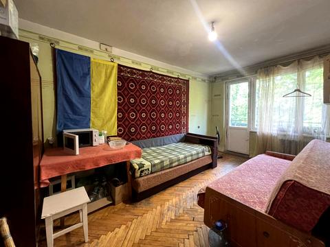 квартира за адресою Наукова вул., 8
