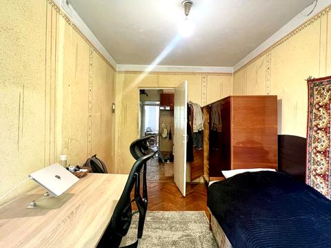 квартира за адресою Наукова вул., 8