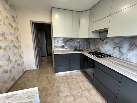 квартира по адресу Героев просп., 33