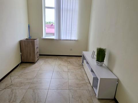 комерційна за адресою Проскурівська вул., 74А