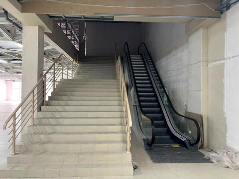 комерційна за адресою Богдана Хмельницького просп. (Героїв Сталінграда), 24 м
