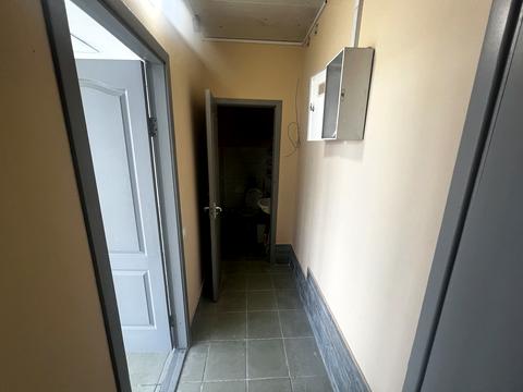 комерційна за адресою Космічна вул., 94