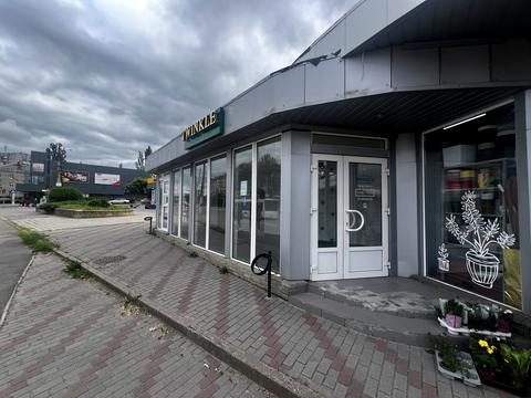 комерційна за адресою Космічна вул., 94