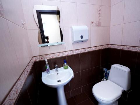 комерційна за адресою Велика Васильківська вул. (Червоноармійська), 72