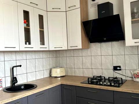 квартира за адресою Повітряна вул., 65