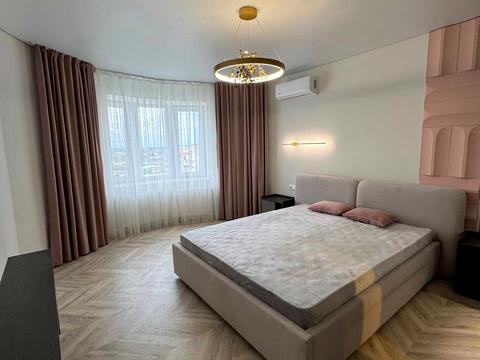 квартира за адресою Довженка вул., 24