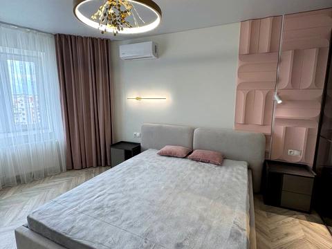 квартира за адресою Довженка вул., 24