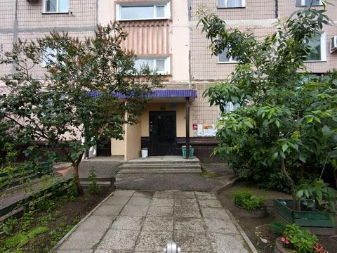 квартира за адресою Автозаводська вул., 42