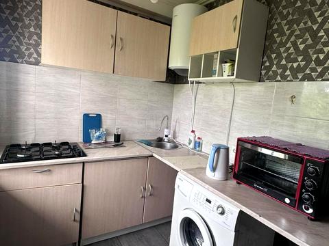 квартира за адресою Ореста Левицького вул. (Академіка Курчатова), 9/21