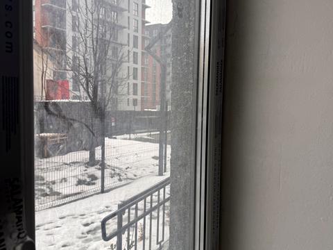 комерційна за адресою Бориса Тлехаса вул., 19/2
