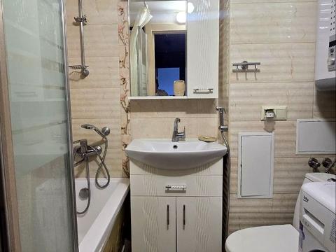 квартира за адресою Зодчих вул., 44