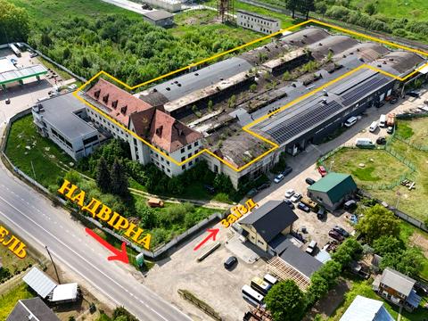 комерційна за адресою Свободи вул., 12