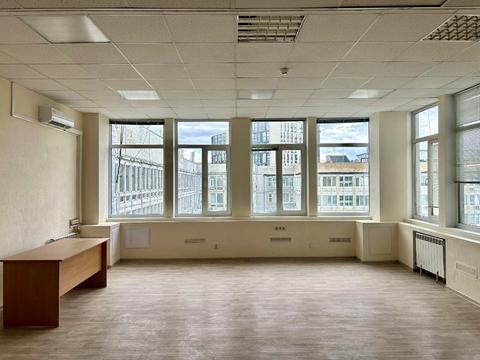 комерційна за адресою Митрополита Василя Липківського вул. (Урицького), 45
