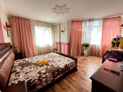 квартира за адресою Верховної Ради бульв., 14-Б