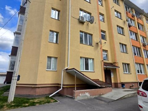 комерційна за адресою Грушевського вул., (Будинок 1)
