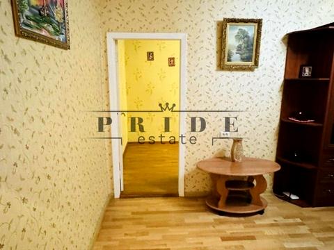 комерційна за адресою Андрія Головка вул., 4