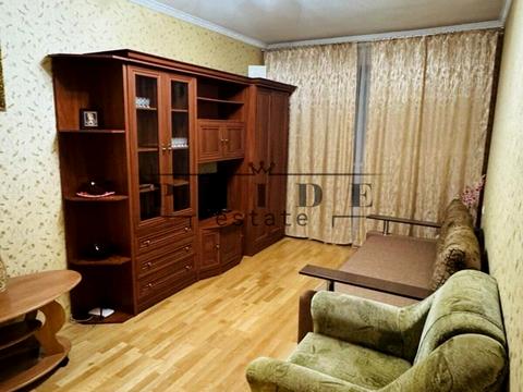 комерційна за адресою Андрія Головка вул., 4