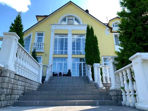 будинок за адресою с. Лісники, Виноградна вул.