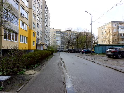 квартира за адресою Наукова вул., 64