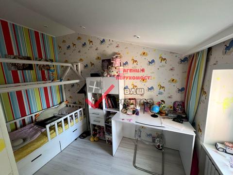 квартира за адресою Соборності вул. (Жовтнева), 30а к2