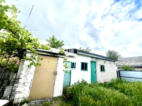 будинок за адресою с. Красна Слобідка, Молодіжна, 3