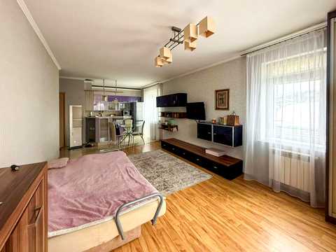 квартира за адресою Зимова вул., 5-А