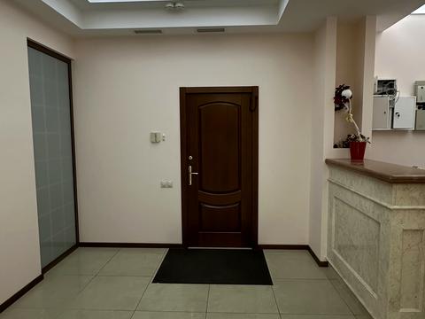 коммерческая по адресу Дмитрия Яворницкого просп. (Карла Маркса), 1-А