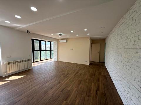 квартира за адресою Русанівський бульв., 10