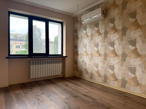 квартира за адресою Русанівський бульв., 10