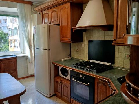 квартира за адресою Івана Кавалерідзе вул. (), 21