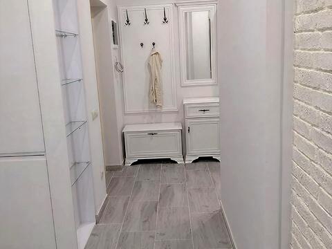 квартира по адресу Угорская ул., 12