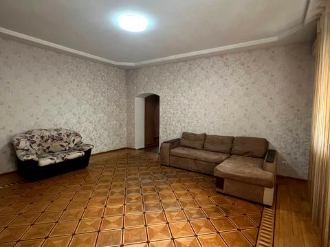 дом по адресу Любарского ул. (Білостоцького)