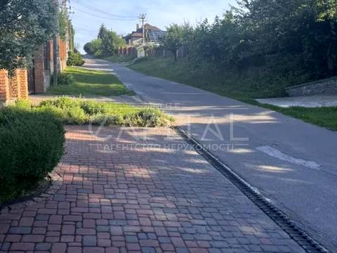 ділянка за адресою с. Лісники, 